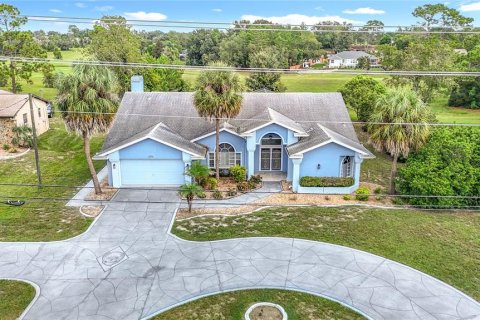 Villa ou maison à vendre à Spring Hill, Floride: 3 chambres, 234.39 m2 № 1915188 - photo 1