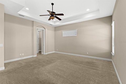 House in Sorrento, Florida 4 bedrooms, 288.65 sq.m. № 1906377 - photo 23