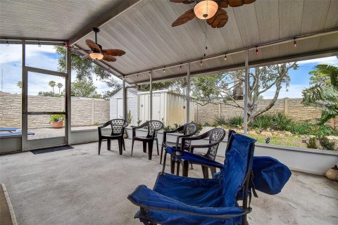 House in Seminole, Florida 3 bedrooms, 107.95 sq.m. № 1904076 - photo 30