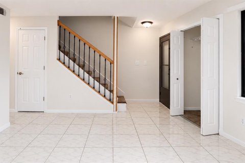 Copropriété à vendre à Sarasota, Floride: 2 chambres, 117.34 m2 № 2211443 - photo 4
