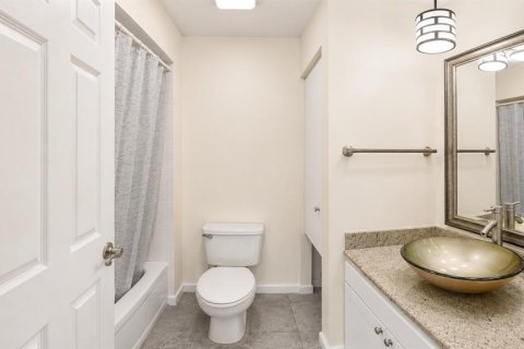 Copropriété à vendre à Sarasota, Floride: 2 chambres, 117.34 m2 № 2211443 - photo 19