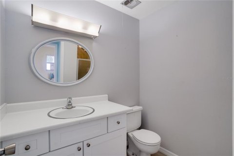 Condo in Nokomis, Florida, 2 bedrooms № 2141956 - photo 20