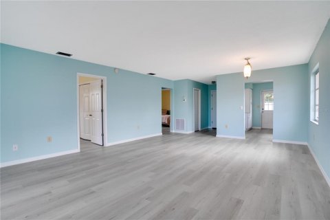 Condo in Nokomis, Florida, 2 bedrooms № 2141956 - photo 7