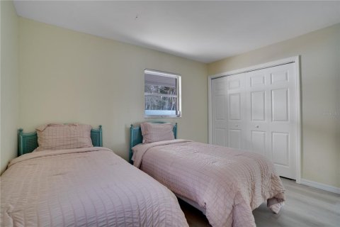 Condo in Nokomis, Florida, 2 bedrooms № 2141956 - photo 19