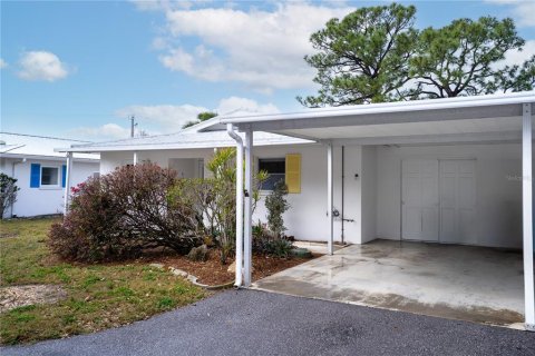 Condo in Nokomis, Florida, 2 bedrooms № 2141956 - photo 4