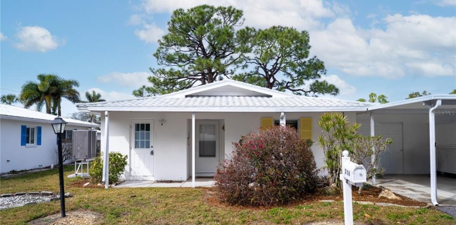 Condo in Nokomis, Florida, 2 bedrooms № 2141956