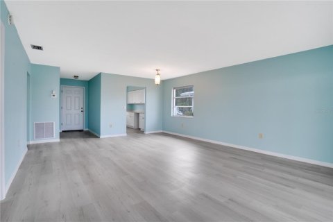 Condo in Nokomis, Florida, 2 bedrooms № 2141956 - photo 8