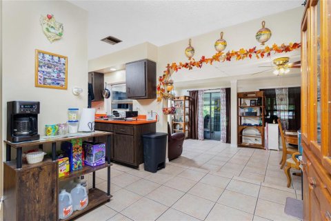Casa en venta en Port Charlotte, Florida, 3 dormitorios, 147.81 m2 № 1369953 - foto 7