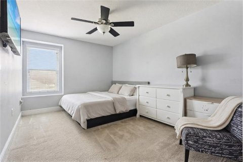 House in Tavares, Florida 3 bedrooms, 276.2 sq.m. № 2238263 - photo 21
