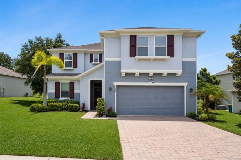 House in Tavares, Florida 3 bedrooms, 276.2 sq.m. № 2238263