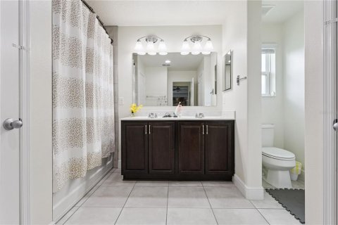 House in Tavares, Florida 3 bedrooms, 276.2 sq.m. № 2238263 - photo 19