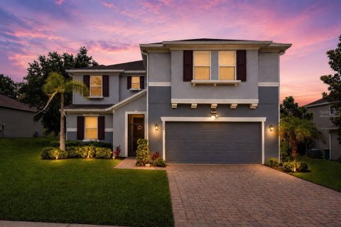 House in Tavares, Florida 3 bedrooms, 276.2 sq.m. № 2238263 - photo 2