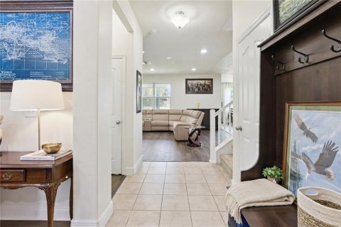House in Tavares, Florida 3 bedrooms, 276.2 sq.m. № 2238263 - photo 4