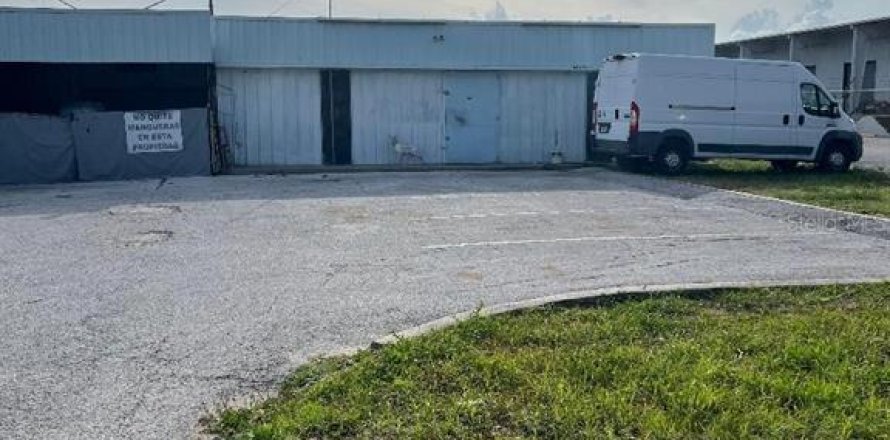 Commercial property in Tampa, Florida 311.13 sq.m. № 2133625