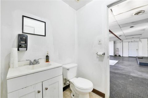 Commercial property in Tampa, Florida 311.13 sq.m. № 2133625 - photo 26