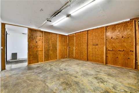 Commercial property in Tampa, Florida 311.13 sq.m. № 2133625 - photo 19
