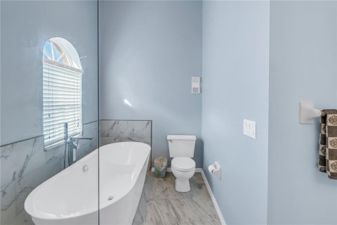 Townhouse in Saint Petersburg, Florida 2 bedrooms, 153.29 sq.m. № 1717670 - photo 22