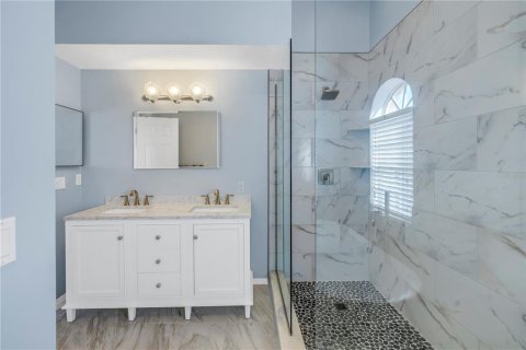 Townhouse in Saint Petersburg, Florida 2 bedrooms, 153.29 sq.m. № 1717670 - photo 23
