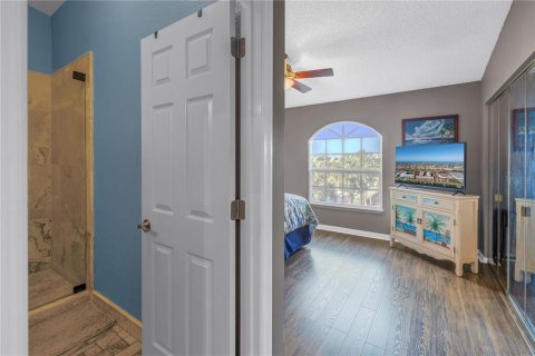 Townhouse in Saint Petersburg, Florida 2 bedrooms, 153.29 sq.m. № 1717670 - photo 27