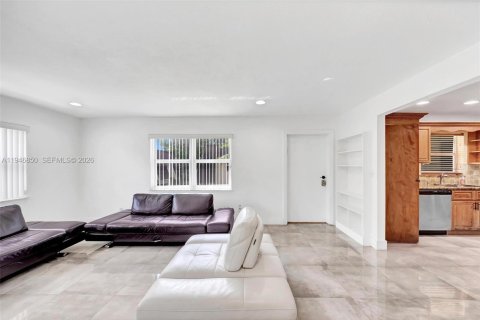 Apartment in Dania Beach, Florida 2 bedrooms, 88.26 sq.m. № 2003062 - photo 6