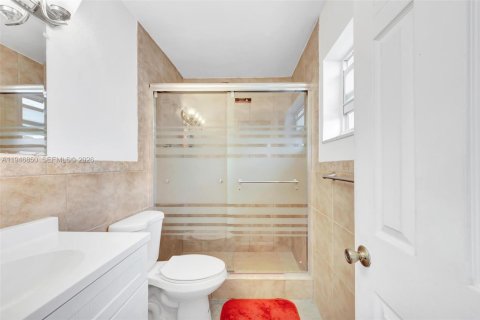 Apartment in Dania Beach, Florida 2 bedrooms, 88.26 sq.m. № 2003062 - photo 22