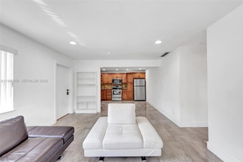 Apartment in Dania Beach, Florida 2 bedrooms, 88.26 sq.m. № 2003062 - photo 7