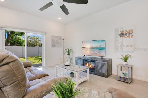 Villa ou maison à vendre à Eustis, Floride: 4 chambres, 185.9 m2 № 1807329 - photo 8