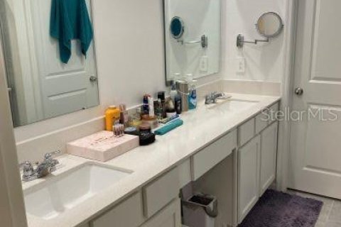 Villa ou maison à vendre à Kissimmee, Floride: 5 chambres, 221.85 m2 № 2095539 - photo 25