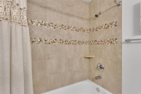 Villa ou maison à vendre à Lakeland, Floride: 3 chambres, 209.31 m2 № 1886972 - photo 21