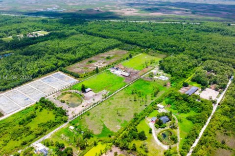 Propiedad comercial en venta en Boynton Beach, Florida № 1871551 - foto 5