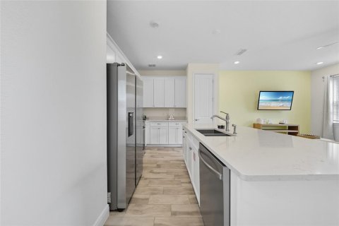 Touwnhouse à vendre à Kissimmee, Floride: 4 chambres, 159.05 m2 № 2232877 - photo 11