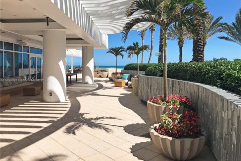 Copropriété à vendre à Miami Beach, Floride: 1 chambre, 81.1 m2 № 1945880 - photo 24