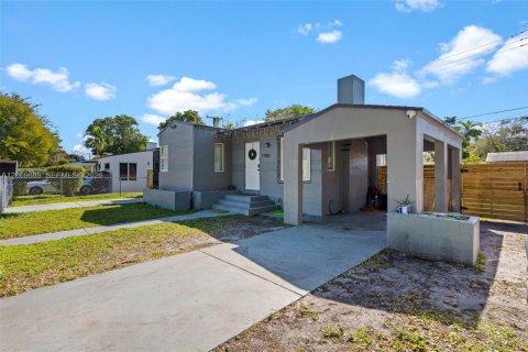 Villa ou maison à vendre à Miami, Floride: 3 chambres, 96.62 m2 № 2293970 - photo 3