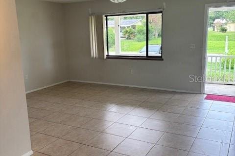 House in Ocala, Florida 2 bedrooms, 96.62 sq.m. № 1910892 - photo 3