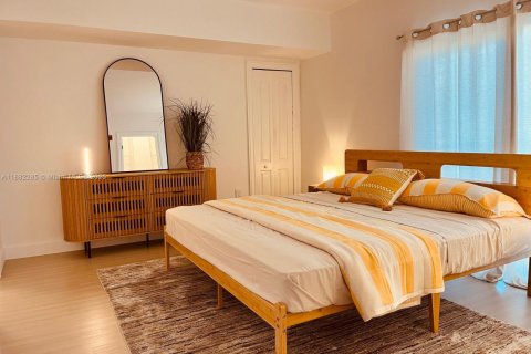 Condominio en alquiler en Miami, Florida, 1 dormitorio, 69.68 m2 № 1928523 - foto 13