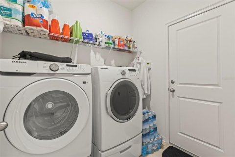 Casa en venta en Spring Hill, Florida, 4 dormitorios, 182.83 m2 № 1775436 - foto 19