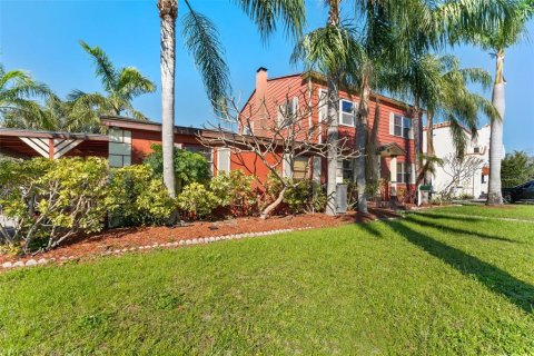 Casa en venta en Saint Petersburg, Florida, 3 dormitorios, 198.16 m2 № 1550339 - foto 15
