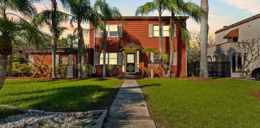 Casa en Saint Petersburg, Florida 3 dormitorios, 198.16 m2 № 1550339