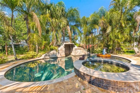 Casa en venta en Saint Petersburg, Florida, 3 dormitorios, 198.16 m2 № 1550339 - foto 7