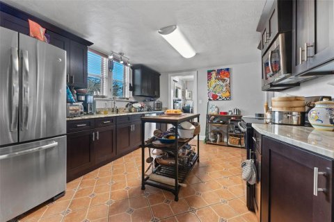 Casa en venta en Saint Petersburg, Florida, 3 dormitorios, 198.16 m2 № 1550339 - foto 23
