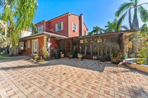 Casa en venta en Saint Petersburg, Florida, 3 dormitorios, 198.16 m2 № 1550339 - foto 8