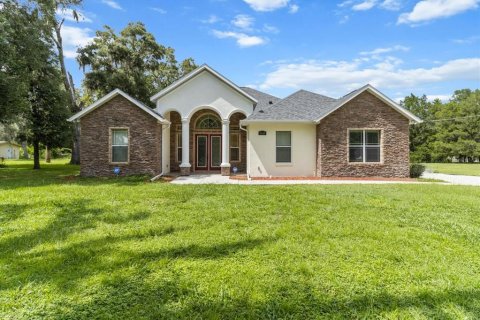 House in Lecanto, Florida 3 bedrooms, 303.23 sq.m. № 1886181 - photo 1