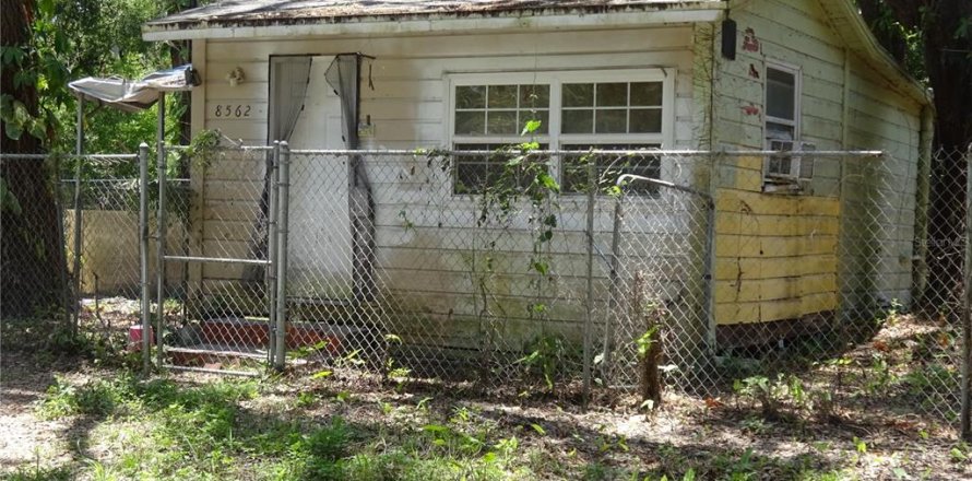 House in New Port Richey, Florida 1 bedroom, 37.16 sq.m. № 1778695