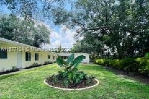 Villa ou maison à louer à North Miami, Floride: 1 chambre, 65.03 m2 № 1923860 - photo 2