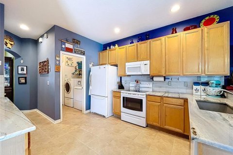 House in Land O' Lakes, Florida 4 bedrooms, 206.43 sq.m. № 1787358 - photo 22