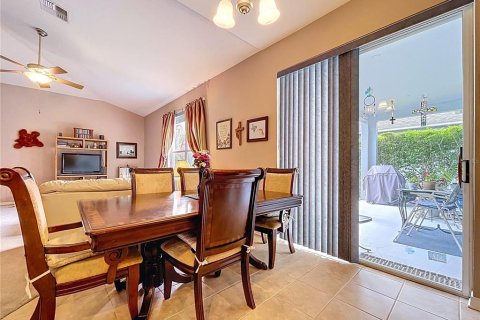 House in Land O' Lakes, Florida 4 bedrooms, 206.43 sq.m. № 1787358 - photo 18