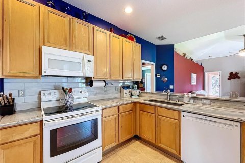 House in Land O' Lakes, Florida 4 bedrooms, 206.43 sq.m. № 1787358 - photo 23