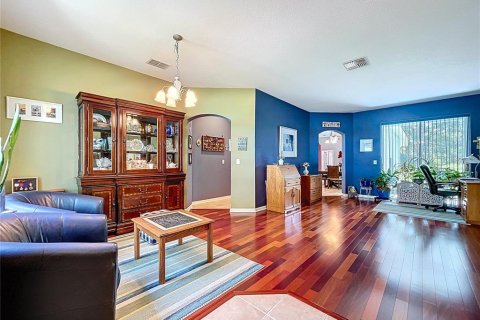House in Land O' Lakes, Florida 4 bedrooms, 206.43 sq.m. № 1787358 - photo 14