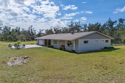 House in Sarasota, Florida 6 bedrooms, 383.22 sq.m. № 1521471 - photo 11