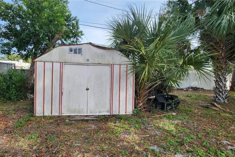 House in Orlando, Florida 4 bedrooms, 104.79 sq.m. № 1893576 - photo 20